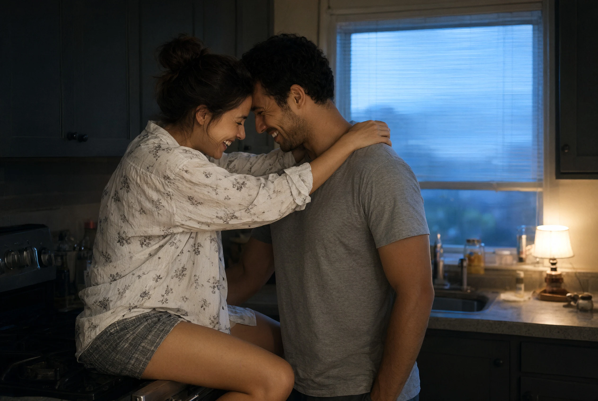 kitchen-dawn-couple